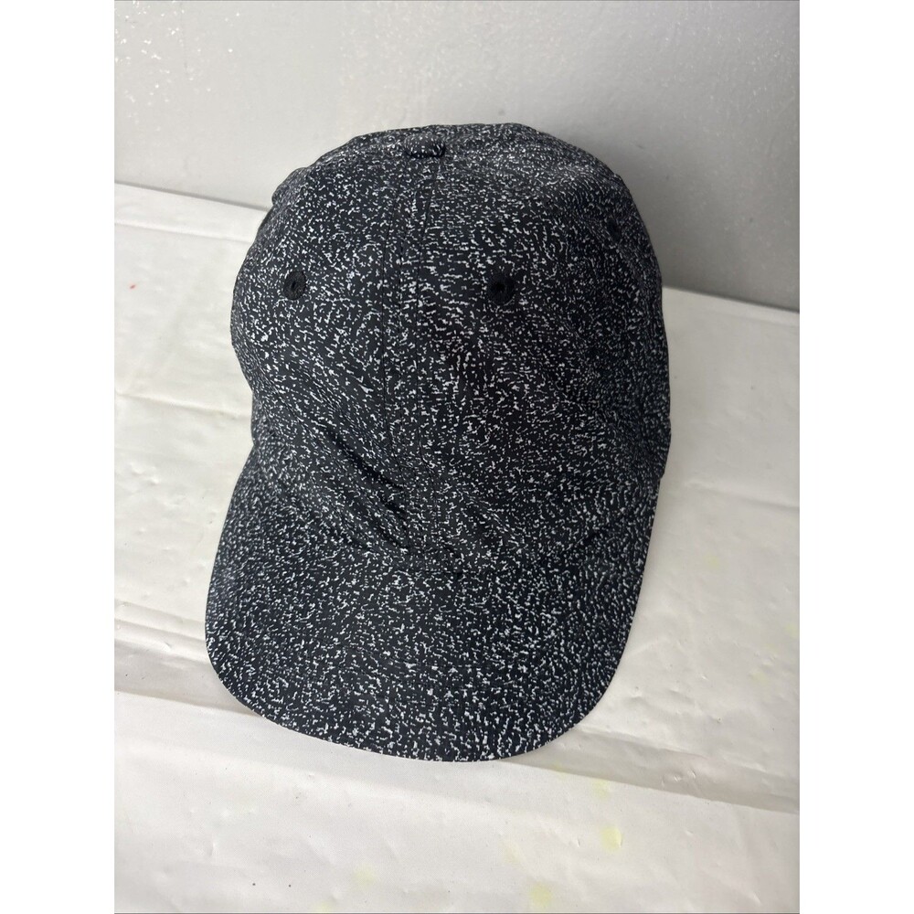 Lululemon Lightweight Hat Grey OS Adjustable Strap